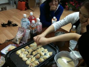 たこやき(焼き始め) たこやき(焼き始め)